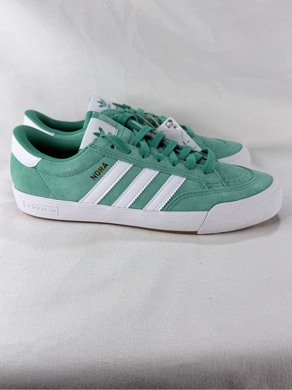 adidas Nora Unisex Suede Sneakers in Mint Green and White MNS7.5 WMNS8.5